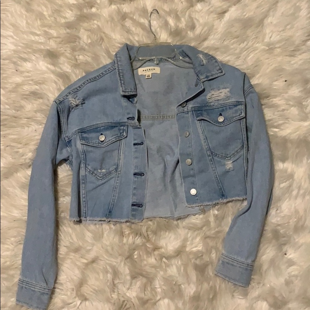 PacSun crop boyfriend denim jacket